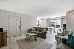 1609-c Edge Dr.  photo 4