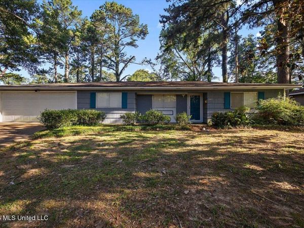265 Glenside Drive, Jackson, MS 39211