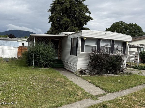 8570 N Hayden Pines Way, Hayden, ID 83835