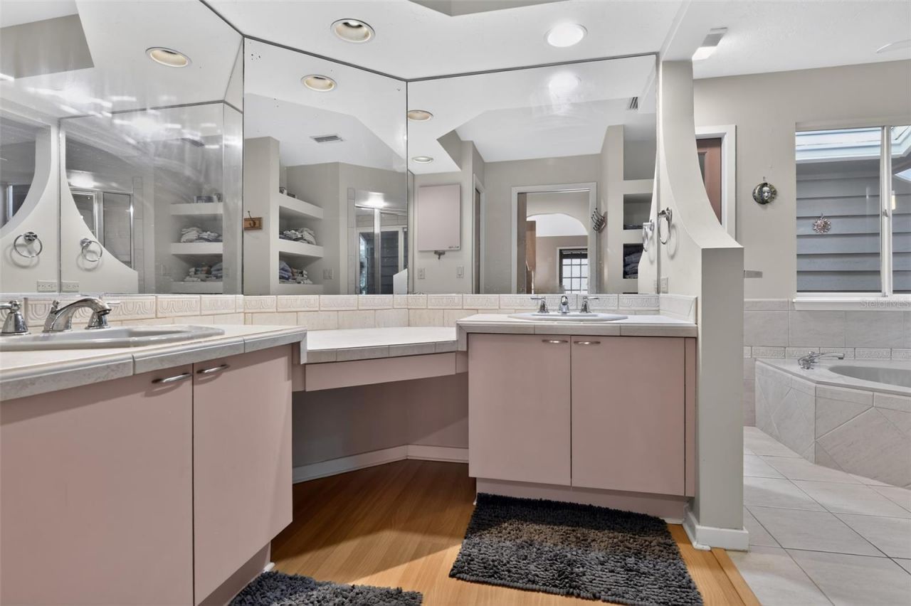 4424 Friar Tuck Lane, Sarasota, FL 34232 Photo
