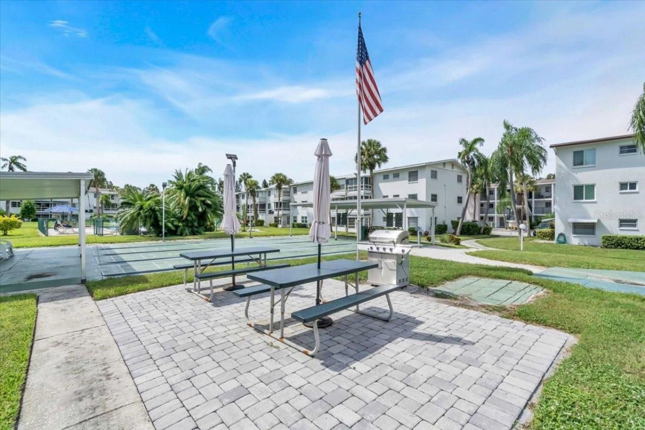 2053 Sunset Drive, Unit G3, Bradenton, FL 34207 Photo