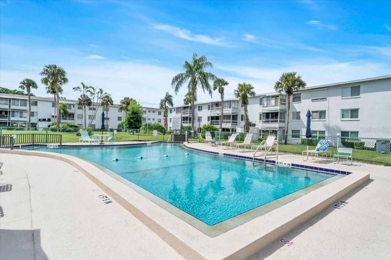 2053 Sunset Drive, Unit G3, Bradenton, FL 34207 Photo