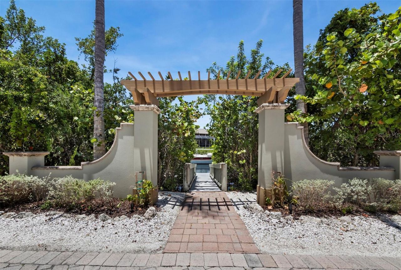 1280 Hidden Harbor Way, Sarasota, FL 34242 Photo