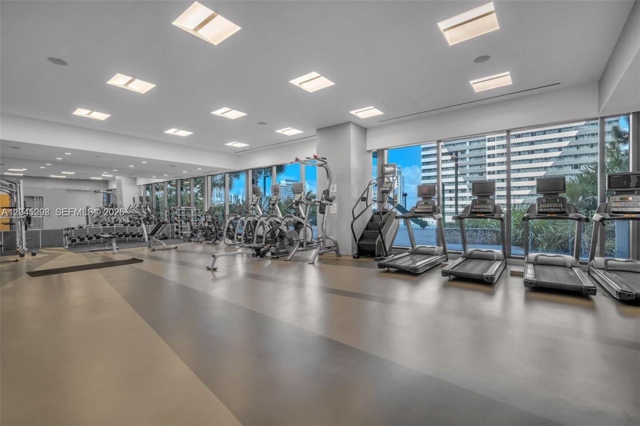 88 SW 7th St, Unit 1511, Miami, FL 33130 Photo