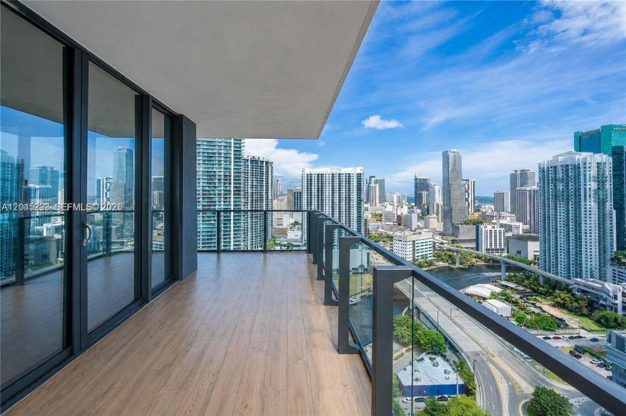 88 SW 7th St, Unit 1511, Miami, FL 33130 Photo