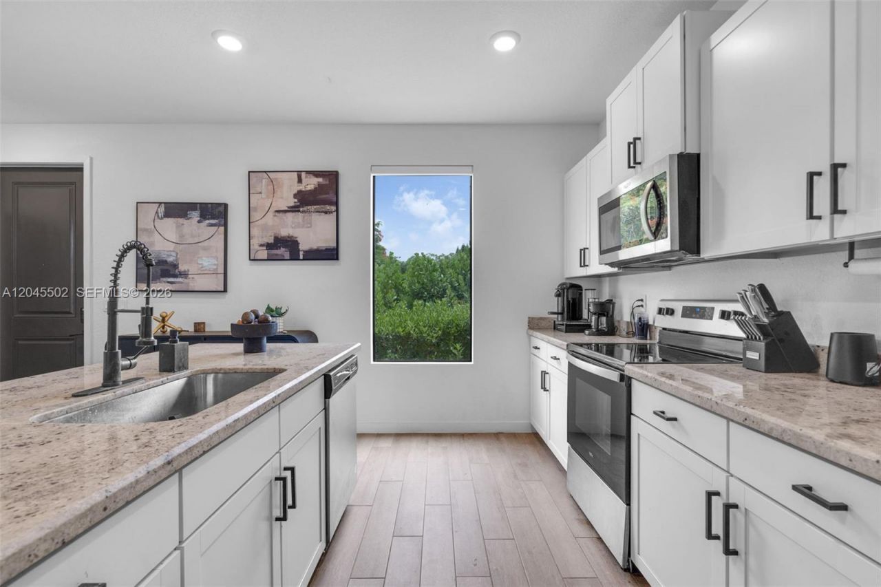 387 NW 17th St , Fort Lauderdale, FL 33311 Photo