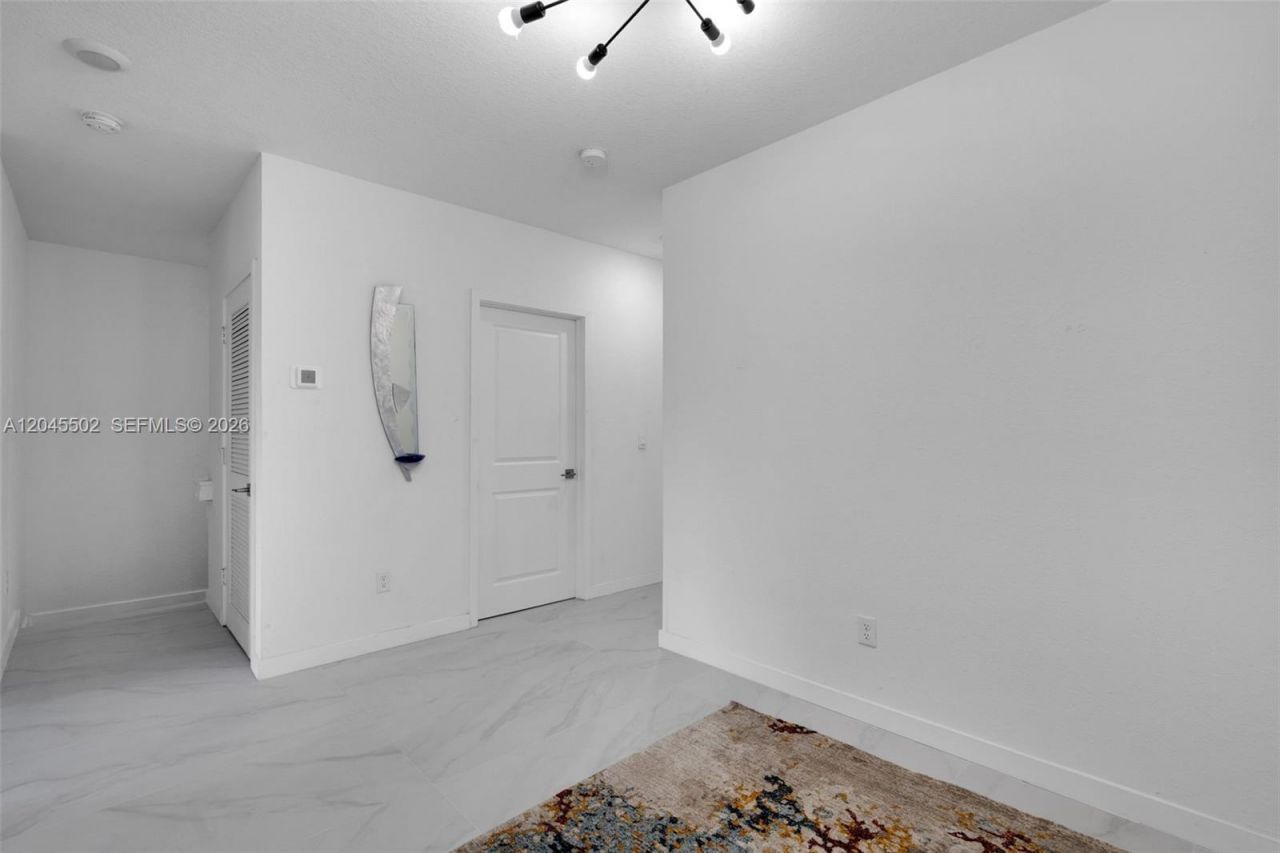387 NW 17th St , Fort Lauderdale, FL 33311 Photo