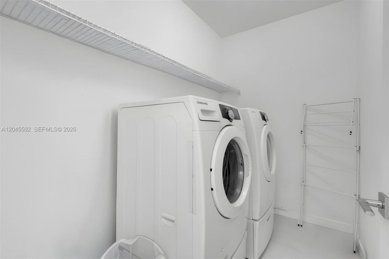 387 NW 17th St , Fort Lauderdale, FL 33311 Photo