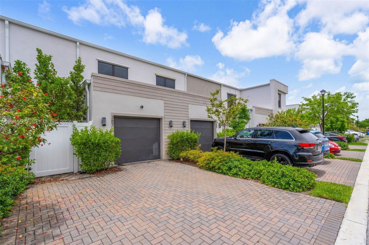 387 NW 17th St , Fort Lauderdale, FL 33311 Photo