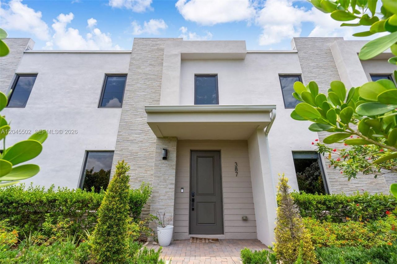 387 NW 17th St , Fort Lauderdale, FL 33311 Photo