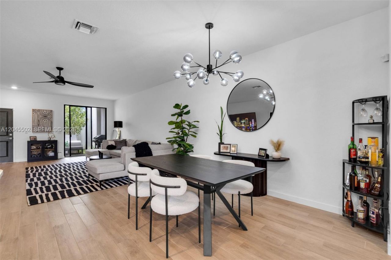 387 NW 17th St , Fort Lauderdale, FL 33311 Photo