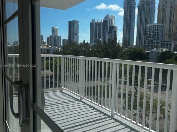 231 174th St , Unit 718, Sunny Isles Beach, FL 33160