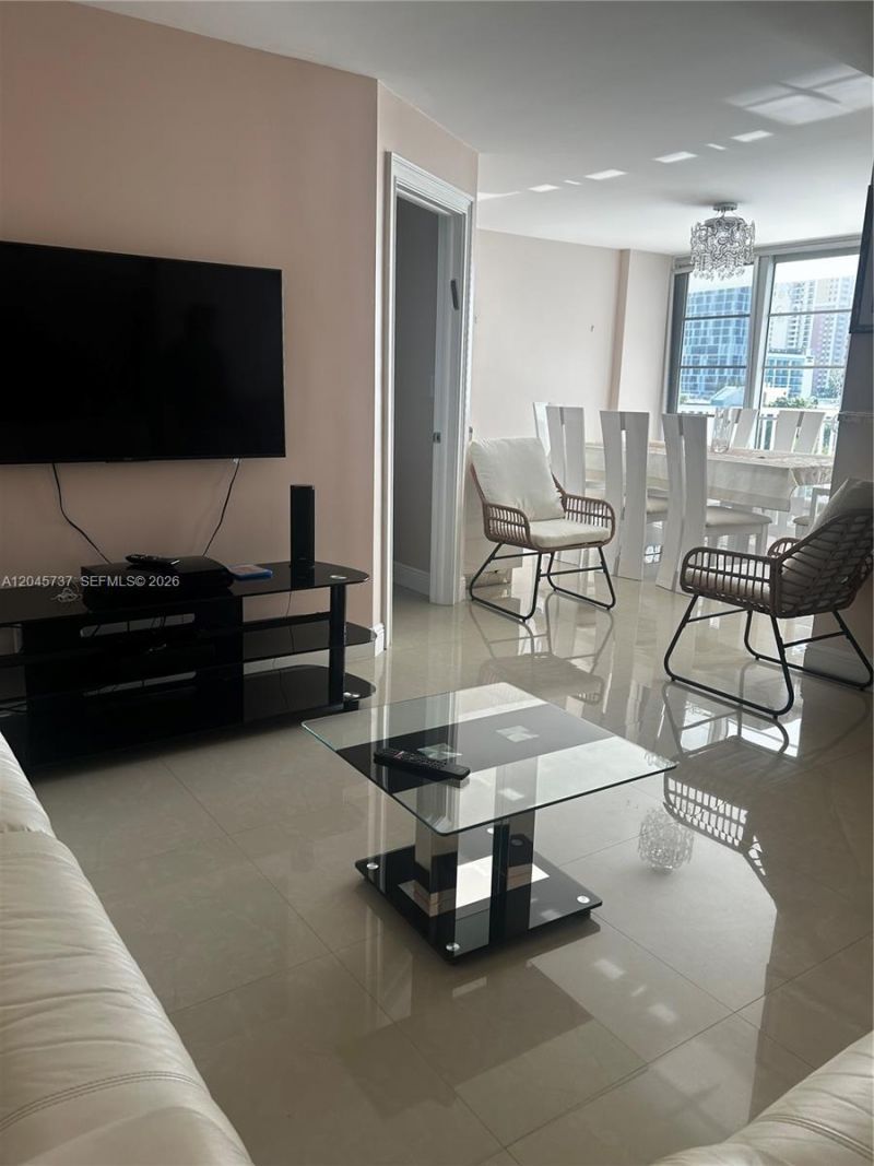 231 174th St , Unit 718, Sunny Isles Beach, FL 33160 Photo