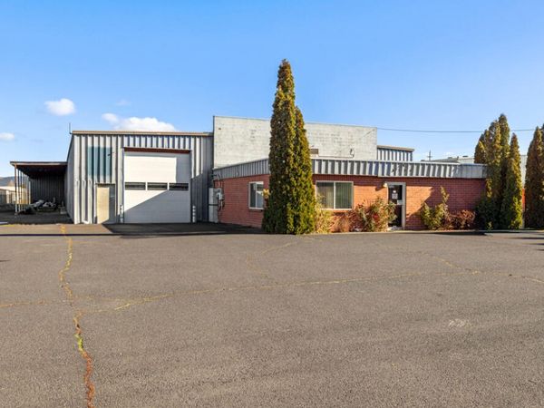 3735 Washburn Way, Klamath Falls, OR 97603