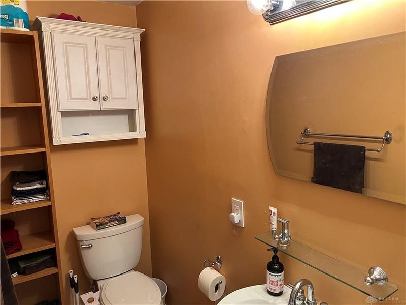 7711 Rothfield Drive, Huber Heights, OH 45424 Photo 11