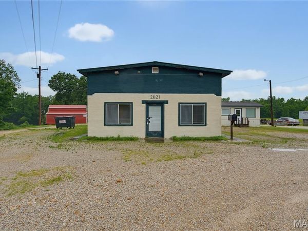 2021 S Westwood Boulevard , Poplar Bluff, MO 63901