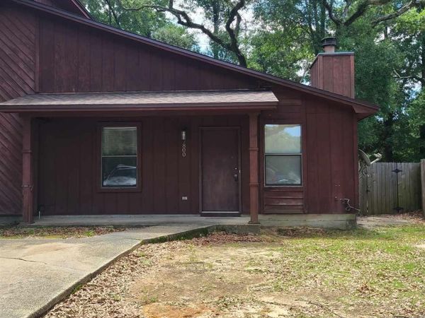 7800 Deborah Dr, Pensacola, FL 32514