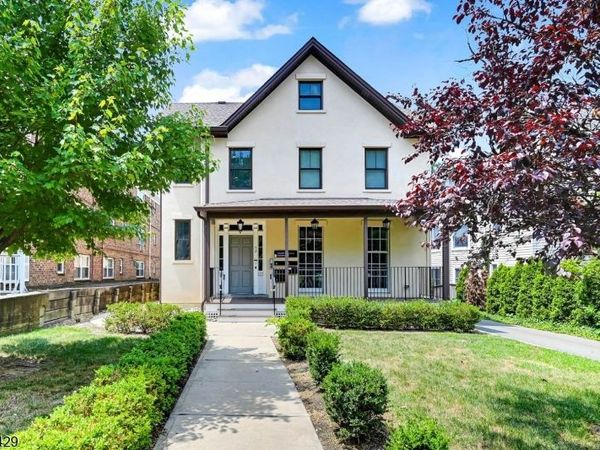 52 Elm St, Morristown, NJ 07960