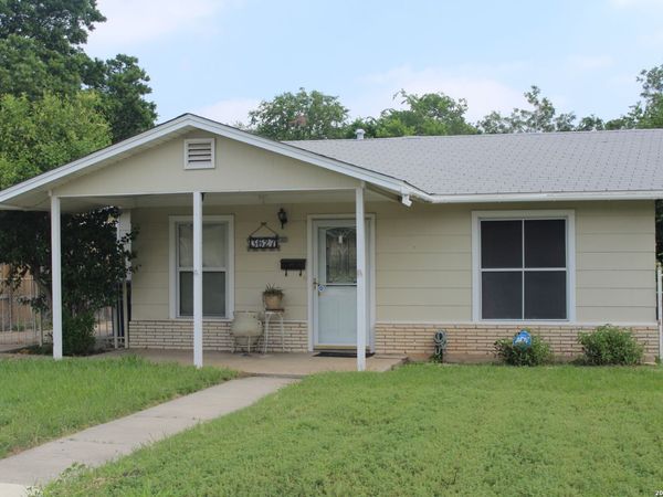 3627 W Poplar, San Antonio, TX 78228