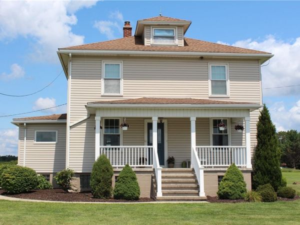 126 Uschak Rd, Derry, PA 15627
