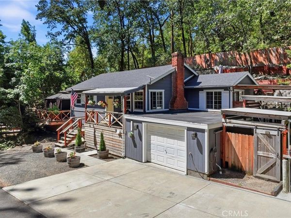 17337 Maple Shadows, Cobb, CA 95461