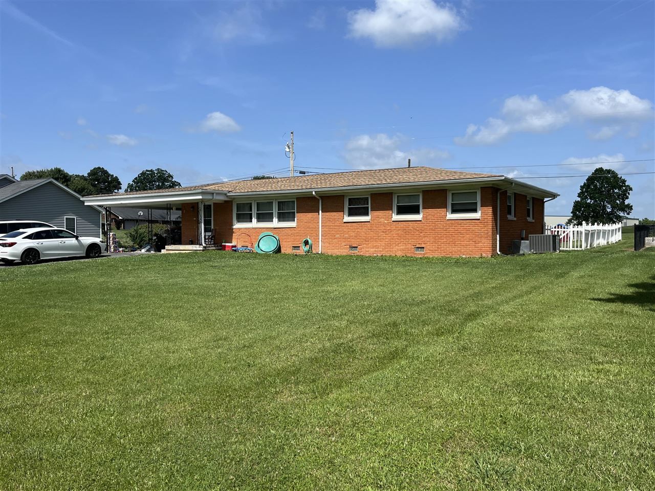 45 Southmont Drive , Scottsville, KY 42164 Main Photo