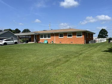 45 Southmont Drive , Scottsville, KY 42164