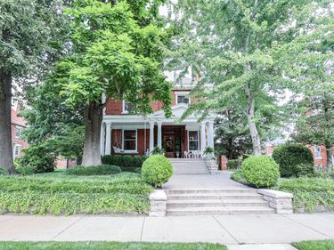 220 Fountain Avenue, Paducah, KY 42001