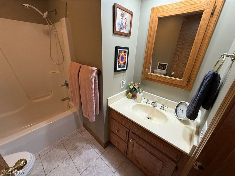 256 Clarence Drive SE, New Philadelphia, OH 44663 Photo 16