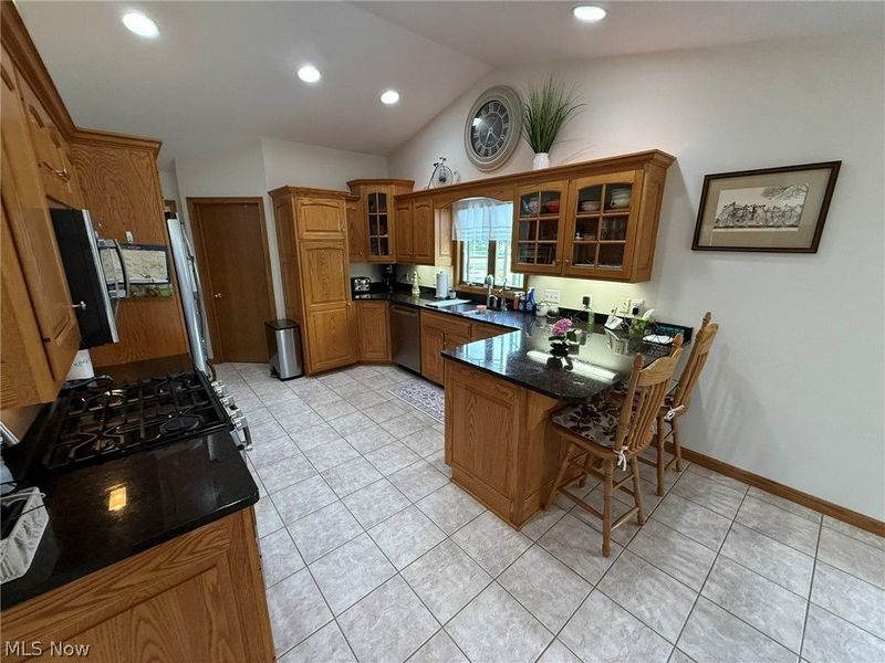 256 Clarence Drive SE, New Philadelphia, OH 44663 Photo 4