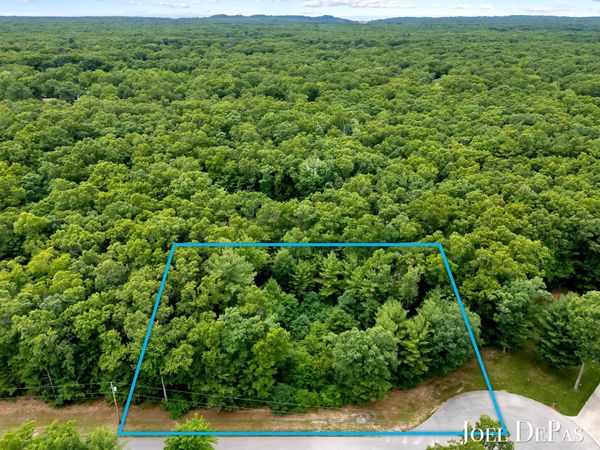 4293 Mystic Lane, Whitehall, MI 49461