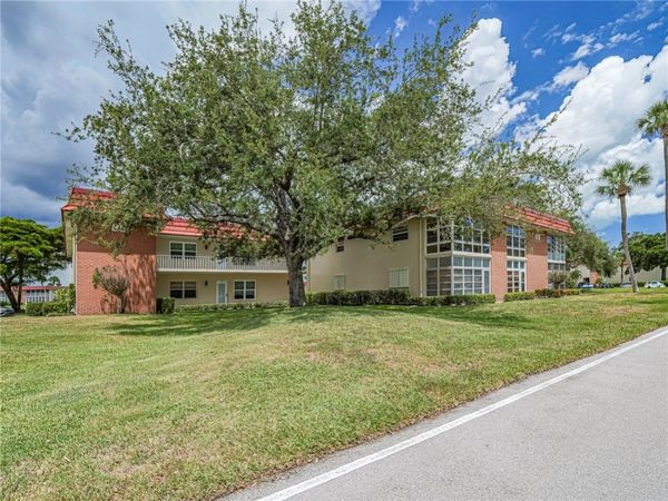 85 Crooked Tree Lane , Unit 107, Vero Beach, FL 32962