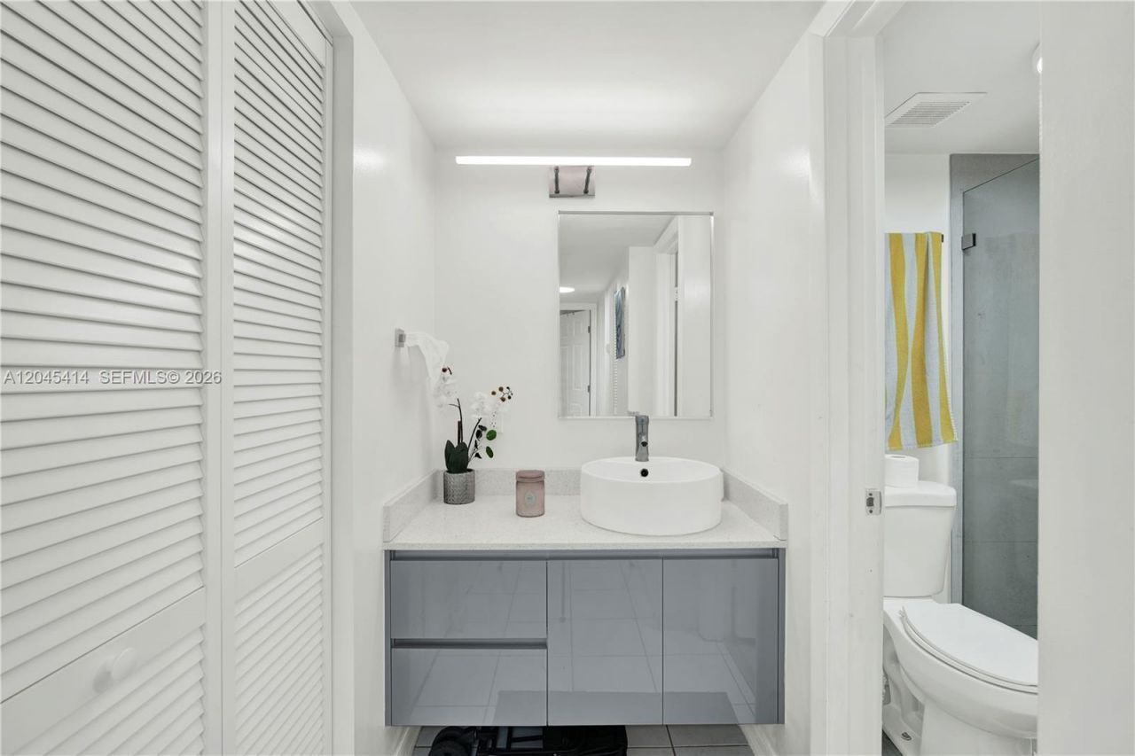 1101 SW 122nd Ave , Unit 205, Miami, FL 33184 Photo
