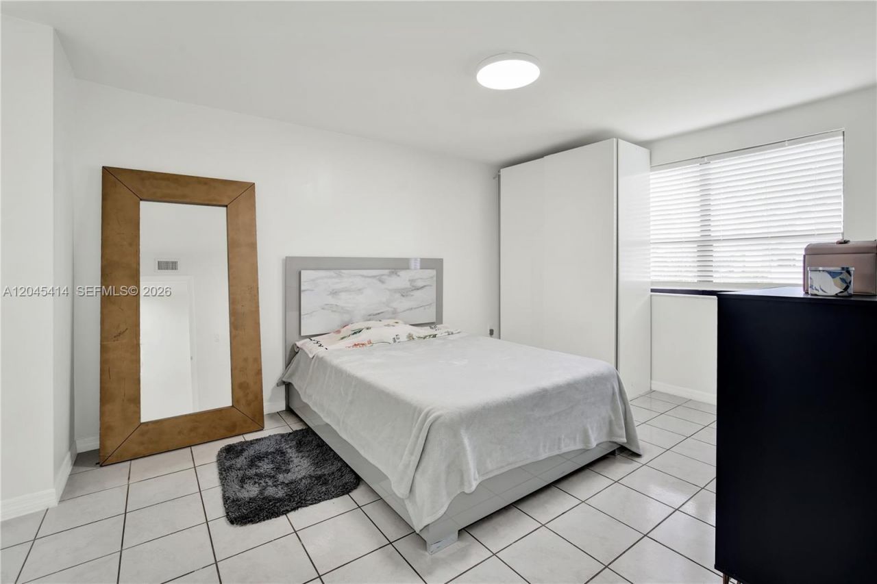 1101 SW 122nd Ave , Unit 205, Miami, FL 33184 Photo