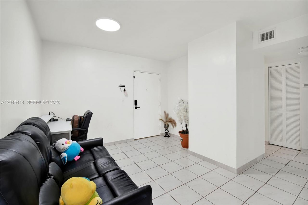 1101 SW 122nd Ave , Unit 205, Miami, FL 33184 Photo