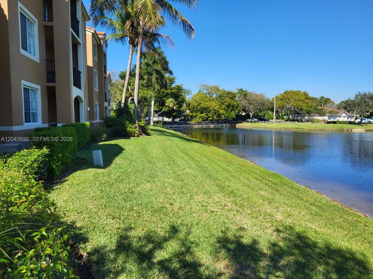 8070 N Nob Hill Rd , Unit 208, Tamarac, FL 33321 Photo