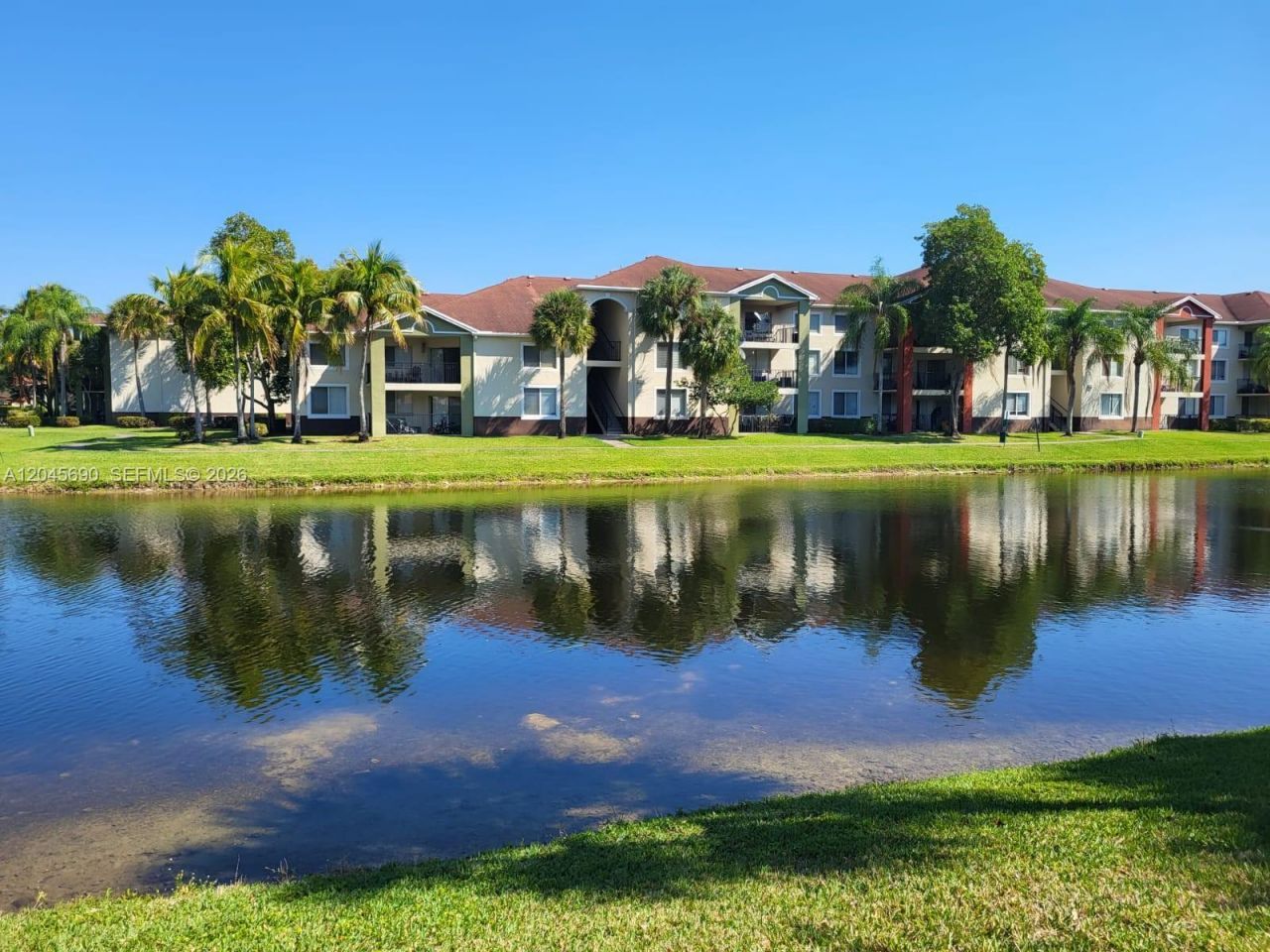 8070 N Nob Hill Rd , Unit 208, Tamarac, FL 33321 Photo