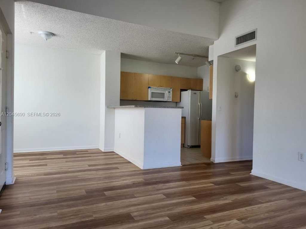 8070 N Nob Hill Rd , Unit 208, Tamarac, FL 33321 Photo