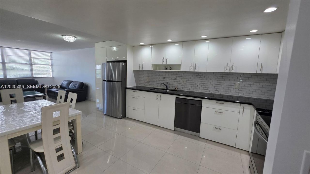 1351 NE Miami Gardens Dr , Unit 511E, Miami, FL 33179 Photo