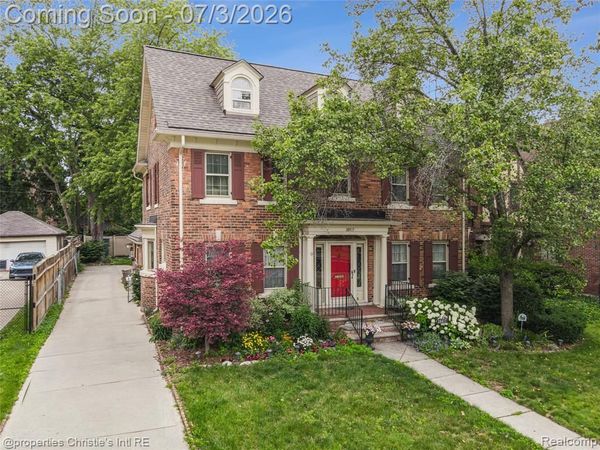 18417 Wildemere Street, Detroit, Mi 48221