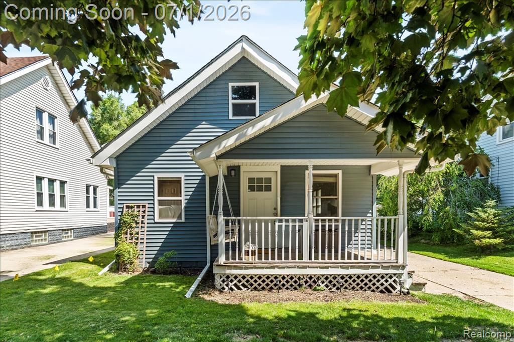 136 Mapledale Avenue, Hazel Park, MI 48030 Main Photo