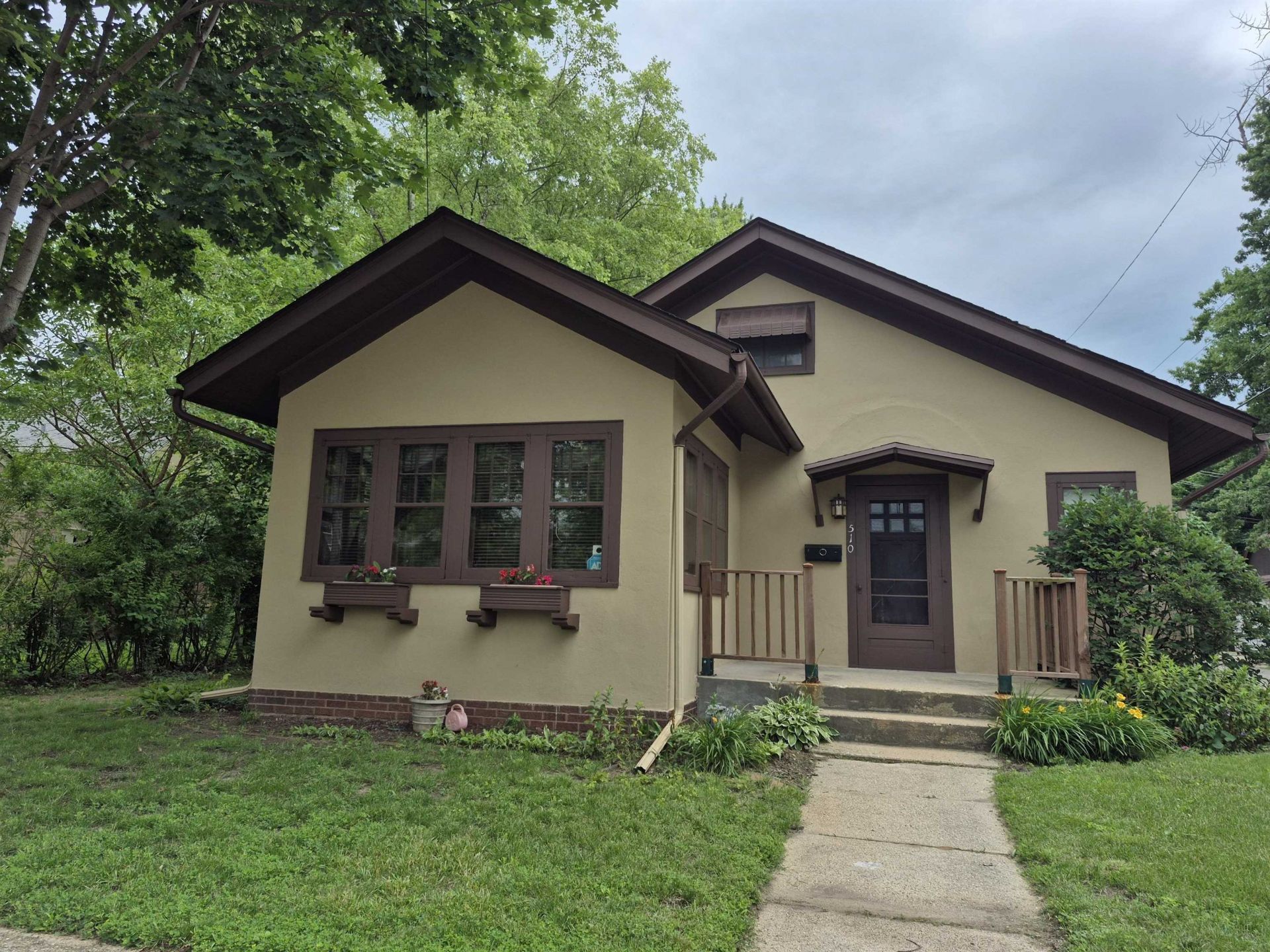 510 Van Wie Avenue, Rockford, IL 61103 Main Photo