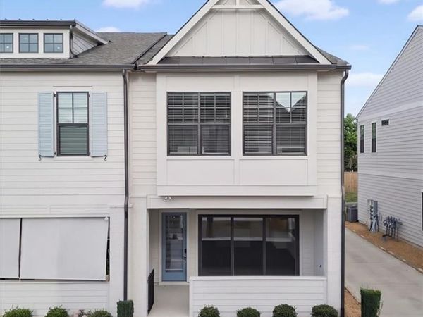 661 Stickley Oak Way , Woodstock, GA 30189