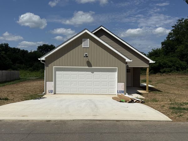 90 Cleveland Avenue, Pikeville, TN 37367