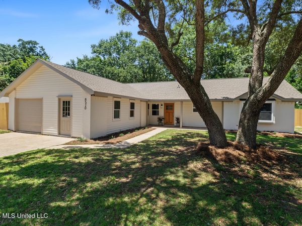 8520 Mermaid Avenue, Ocean Springs, MS 39564