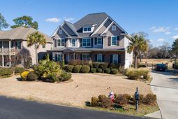 334 Glenn Village Circle photo 4