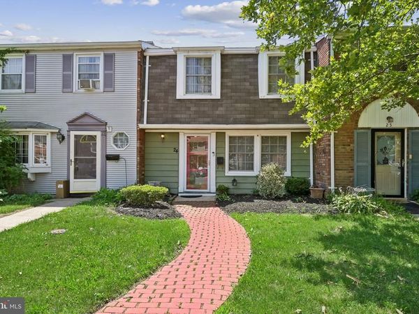 24 RITTENHOUSE COURT, WILLINGBORO, NJ 08046