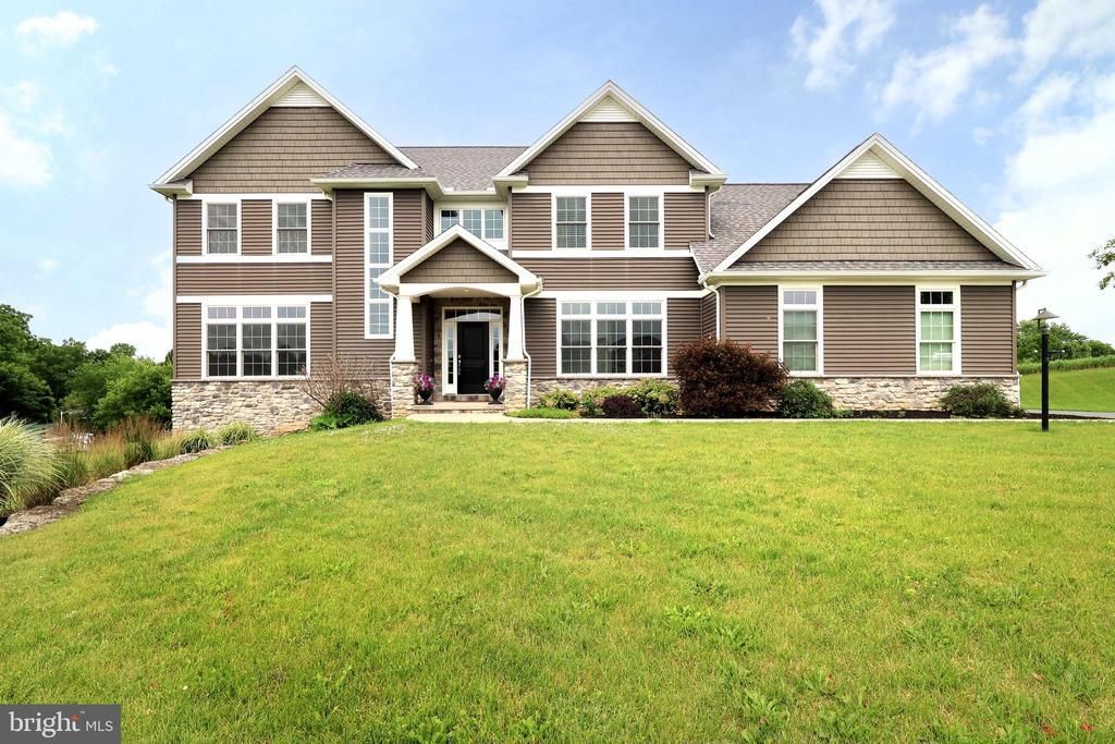 195 MOUNTAIN LAUREL DRIVE, STATE COLLEGE, PA 16801