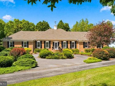 22 CLEAR BACK ROAD, FRONT ROYAL, VA 22630