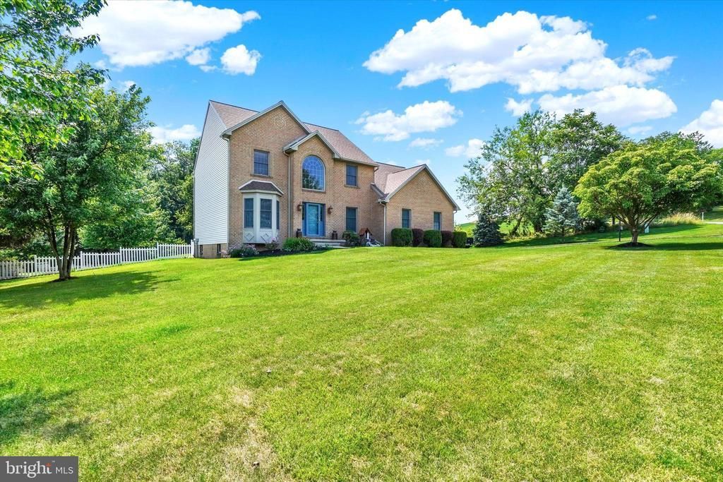 490 S PARK STREET , DALLASTOWN, PA 17313